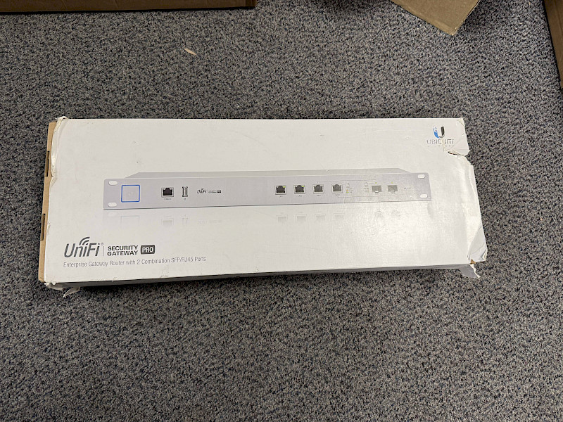 Product image - Ubiquiti Security Gateway PRO
